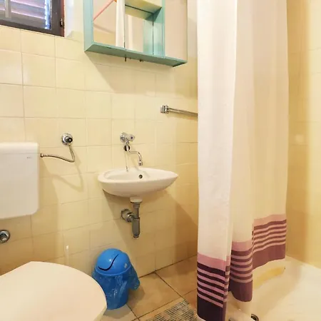 Apartment By The Sea Okrug Gornji, Ciovo - 1069